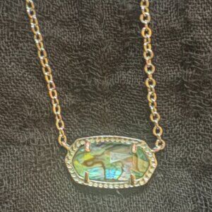 Kendra Scott Elisa Pendant in Abalone Shell